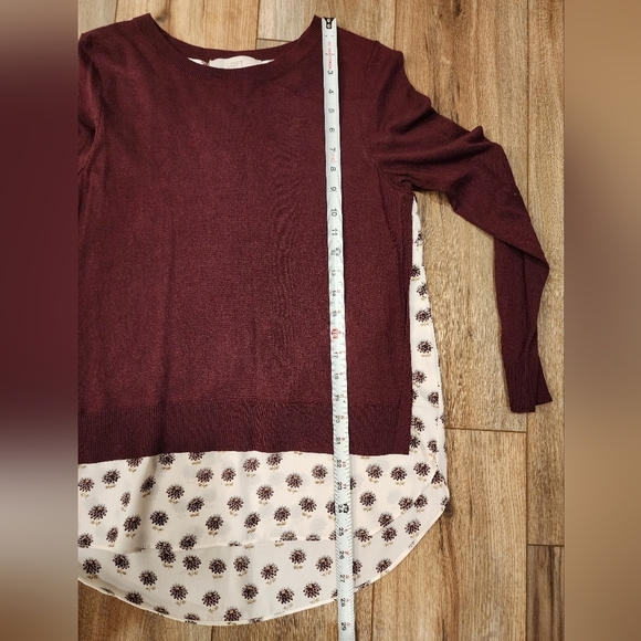 Women's Burgundy Layered Top Size Medium - Picture 4 of 8